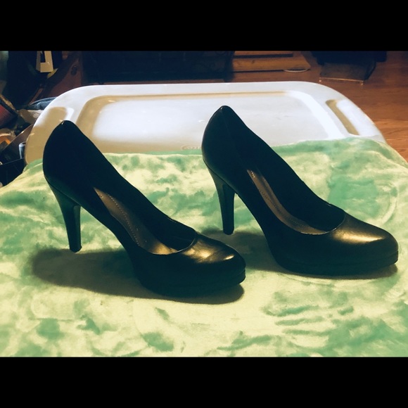 Apt 9 stilettos with 4 1/2 heel, Brand new! - Picture 2 of 6